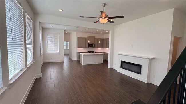 Building Photo - 5206 Sage Hls Dr