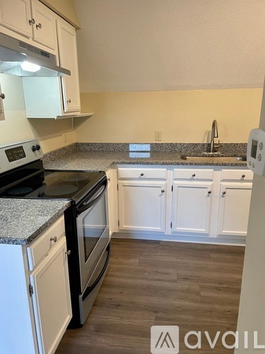 Building Photo - 5 Myrtle St