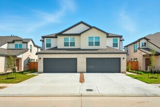 Building Photo - 1860 Dry Cherry Ln