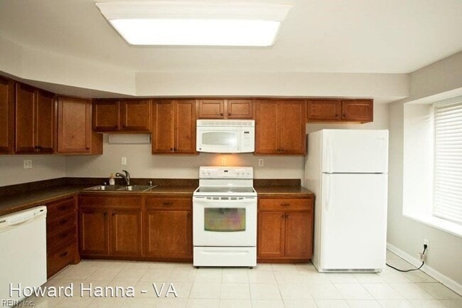 Foto del edificio - 3 br, 2.5 bath House - 733 Waters Drive