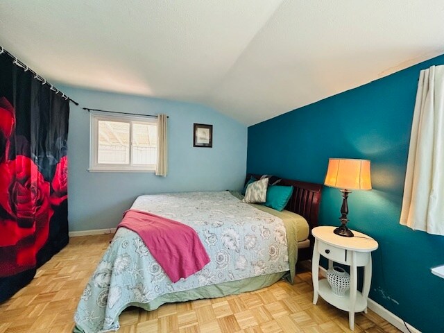 Foto del edificio - 8871 Belmont St