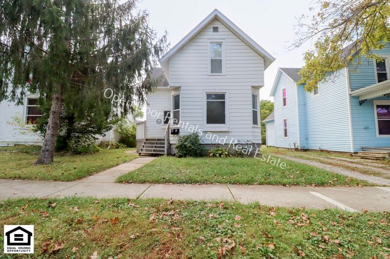 Primary Photo - 927 Nuttman Ave
