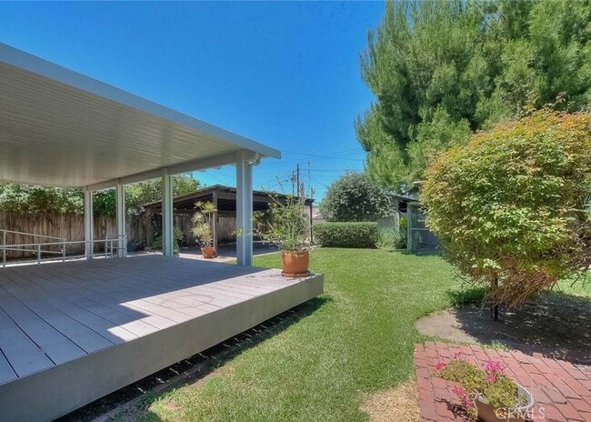 Building Photo - 563 Claremont Pl