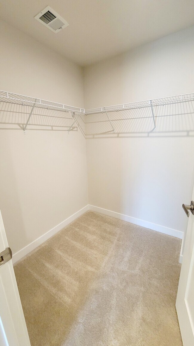 Building Photo - 5739 Addison Gate Dr