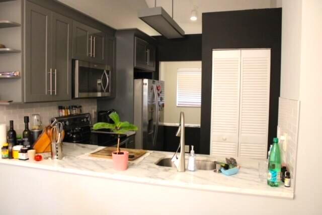 Foto del edificio - 20304 Glenmoor Dr