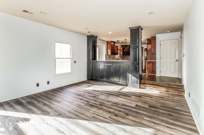 Building Photo - 15742 Horton St, Overland Park, KS, 66223