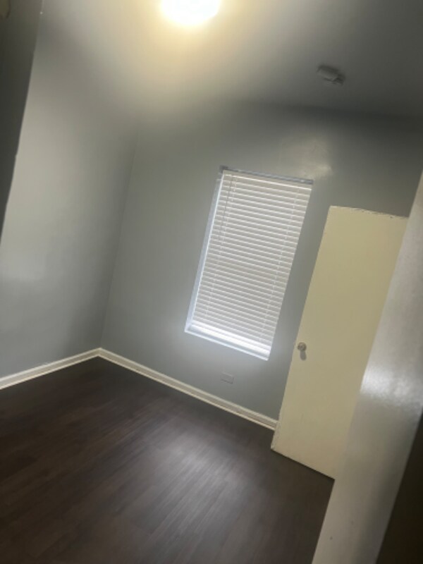 Foto del edificio - 3437 W Harrison St