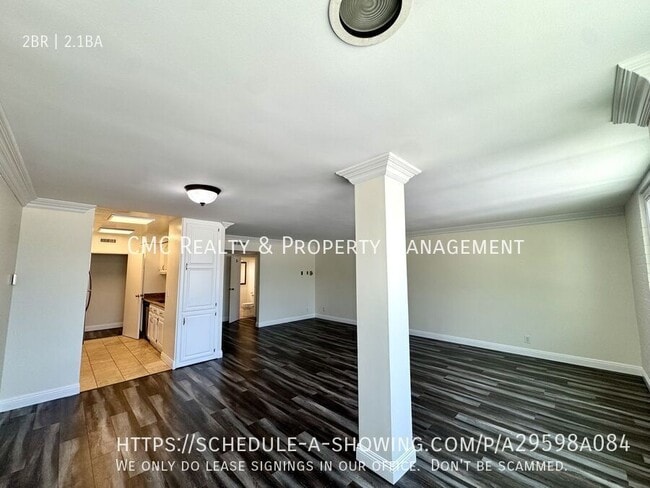 Building Photo - 540 Kelton Ave