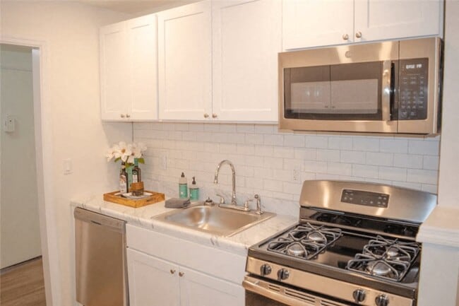 Building Photo - Chestnut Mansion LLC