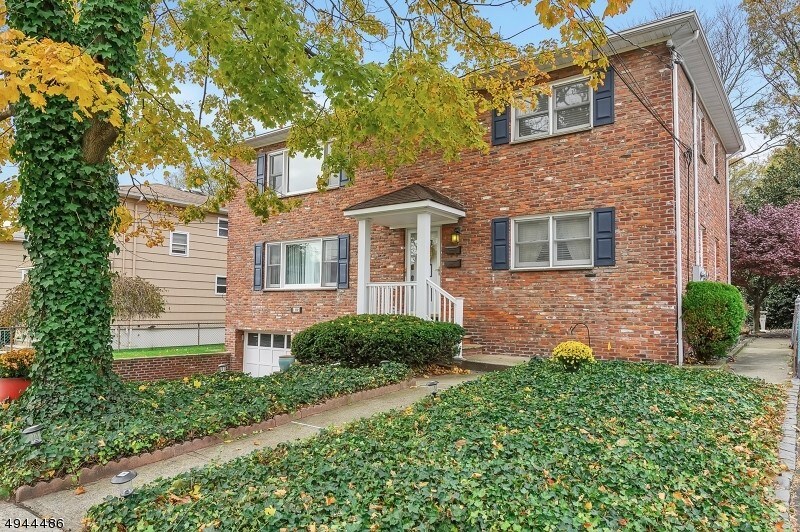 18 Cook Rd, Nutley, NJ 07110