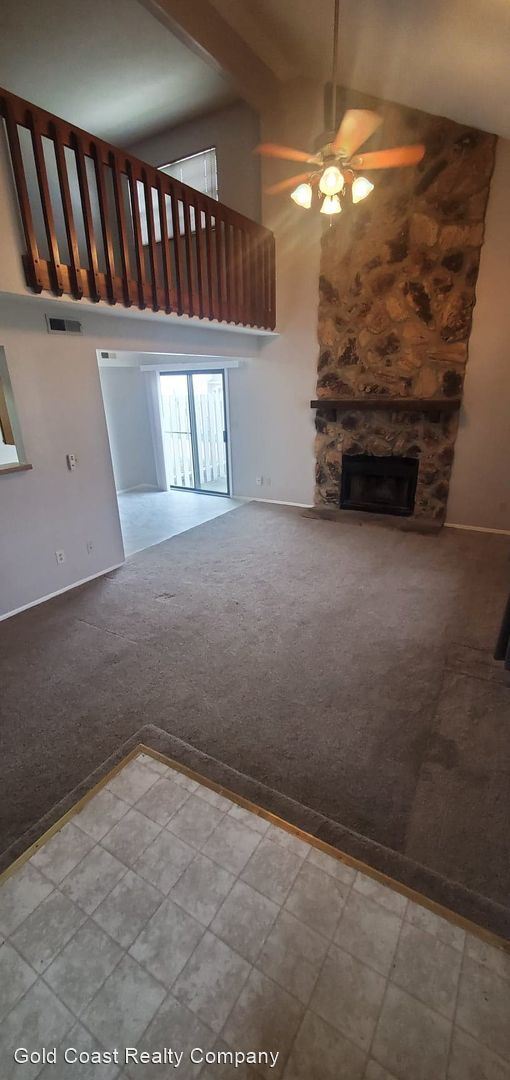 Building Photo - 2 br, 1.5 bath House - 1387 Sanzon Dr