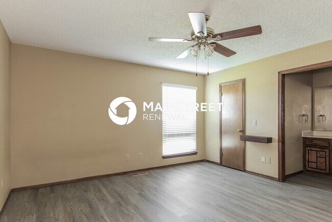 Foto del edificio - 3 Bedroom Pet-Friendly Home in Oklahoma Ci...