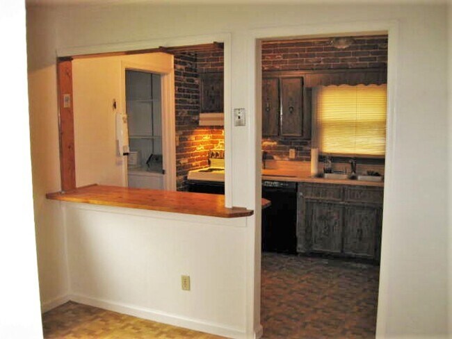 Foto del edificio - 4 BED 2 BATH HOME IN BAYVIEW BEACH