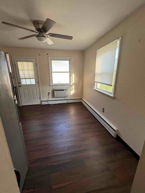 Building Photo - 4326 Finlaw Ave