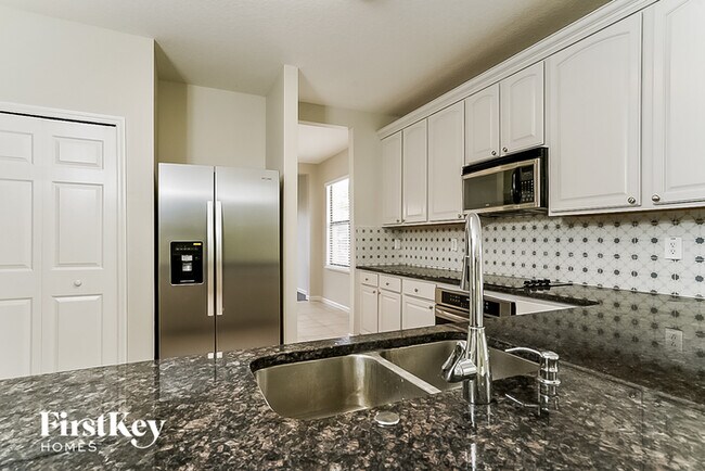 Building Photo - 418 Breckenridge Cir SE