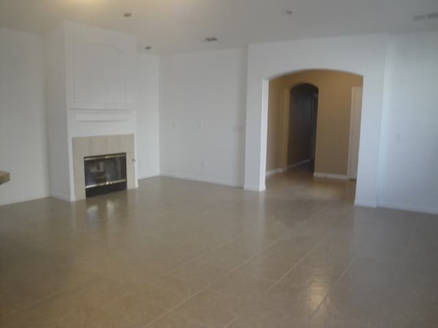 Building Photo - La Ventana Single Story Townhome