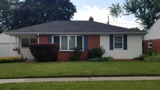 Primary Photo - 910 Robin St