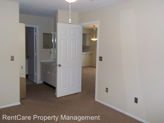 Building Photo - 2 br, 2 bath House - 5636 Blue Shadows Ct