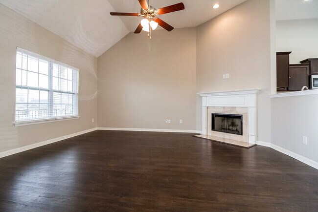 Building Photo - 9205 Thomason Trail