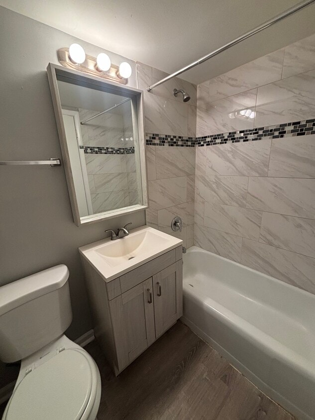 Building Photo - 3331 Commercial