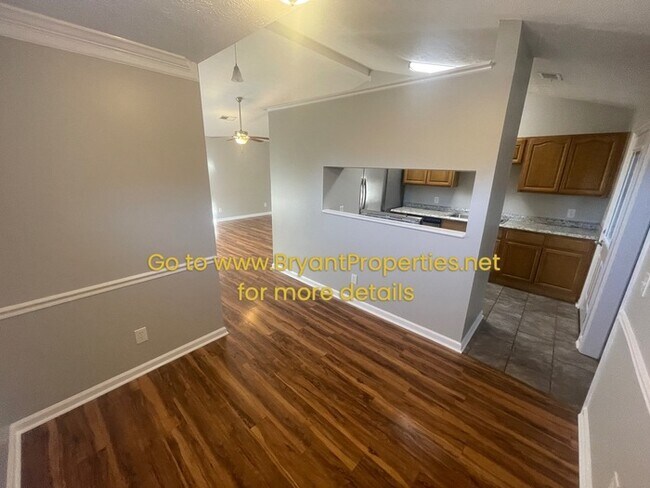 Building Photo - Single Family