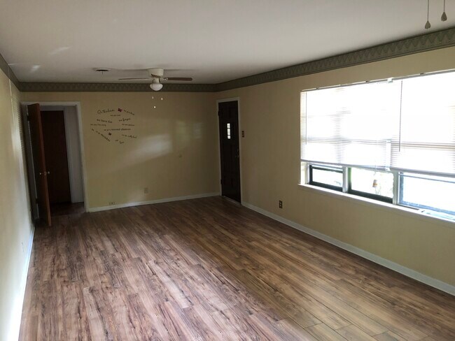 Foto del edificio - 902 Henderson St
