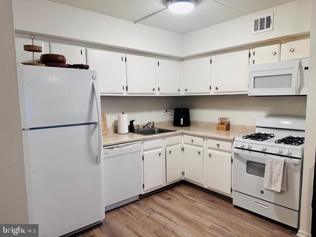 Foto del edificio - 504 Stony Way