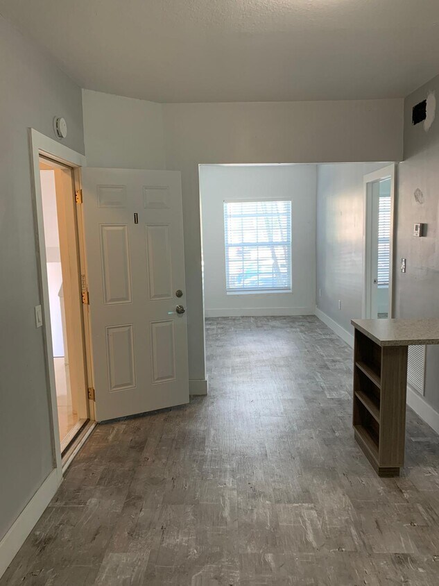 Foto principal - 130 Antiquera Ave