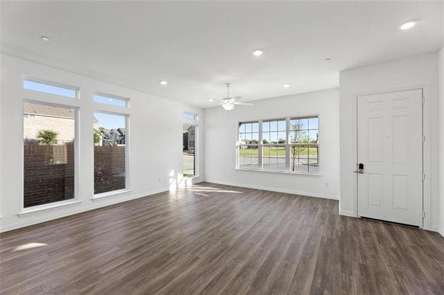 Foto del edificio - 7597 Regal Ln