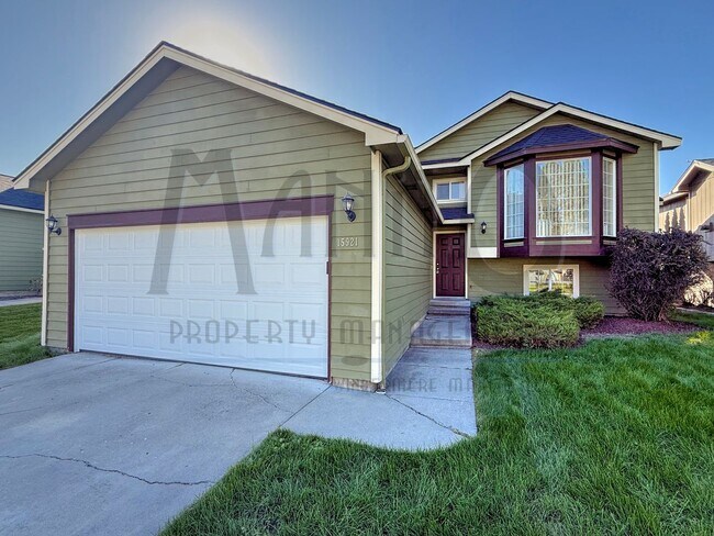 Foto del edificio - Beautiful Gleneden Heights Home