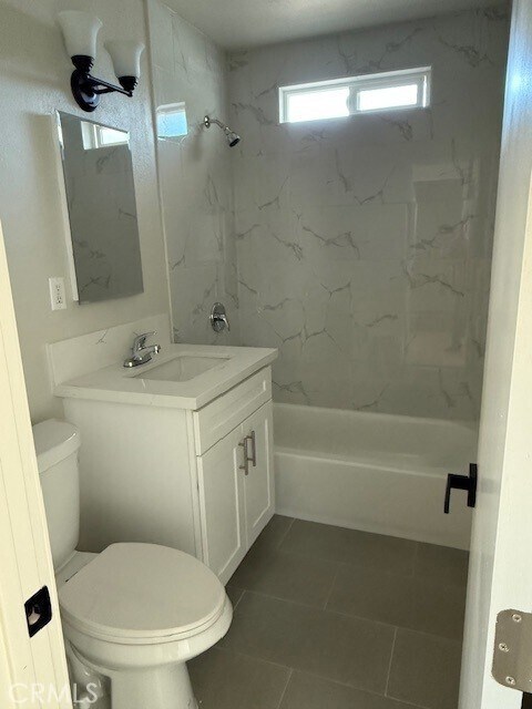 Foto del edificio - 410 E Park St