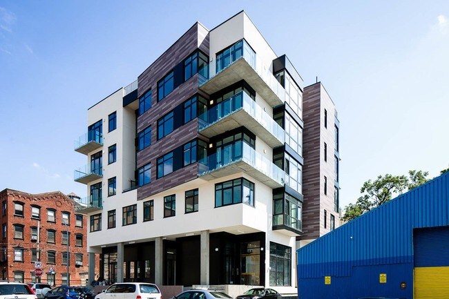 Foto del edificio - 44 Kent Ave