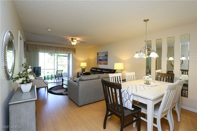 Foto del edificio - 287 Quail Forest Blvd