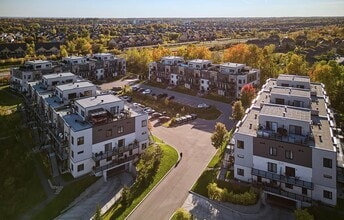 Building Photo - Plateau du parc