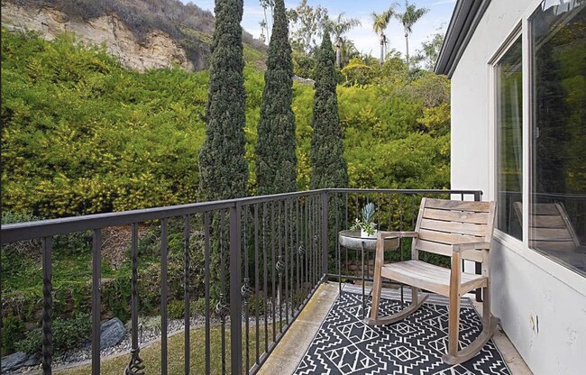 Foto del edificio - 14710 Via del Canon