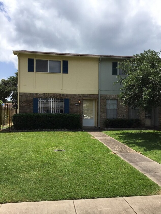 Foto principal - *GORGEOUS REMODELED TOWNHOME*SOUTH BOSSIER*