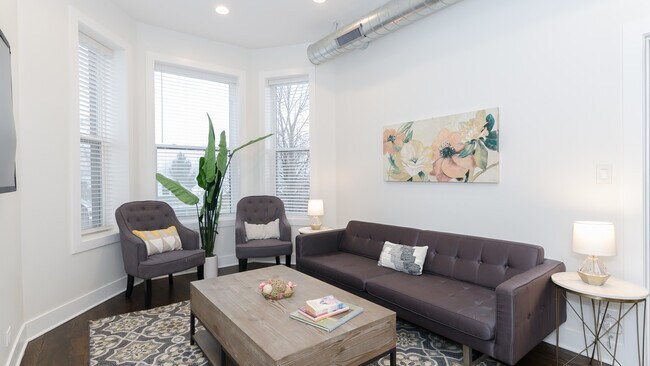 Foto del edificio - 1458 W Pensacola Ave