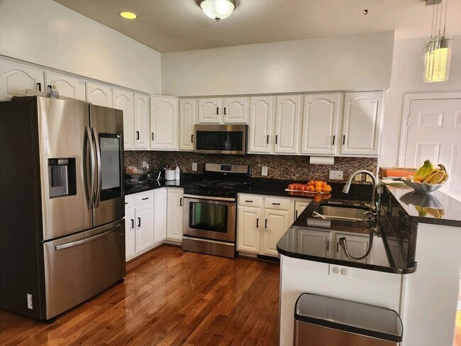 Building Photo - 30 Juniper Wood Dr