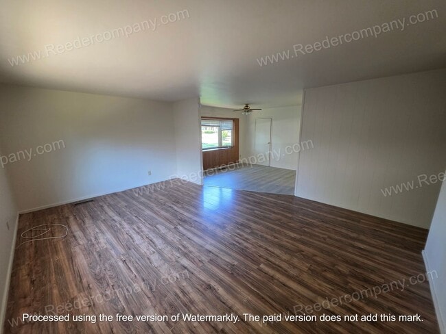 Building Photo - Newly updated 3 bedroom 1 bathroom house