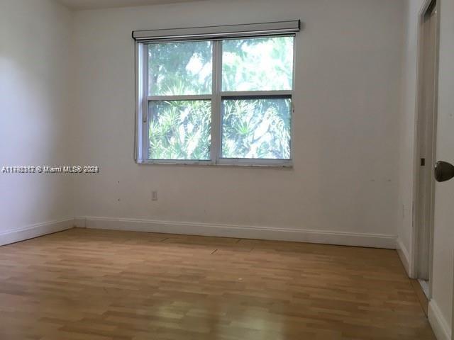 Foto del edificio - 886 NW 135th Terrace