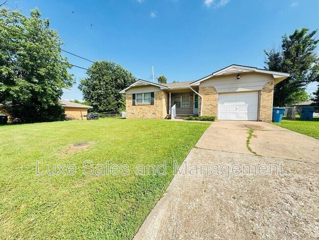 Photo - 908 Boykin Dr House