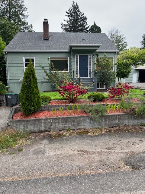 1536 front - 1536 Pennsylvania Ave House