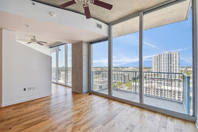 Foto del edificio - 777 N Ashley Dr