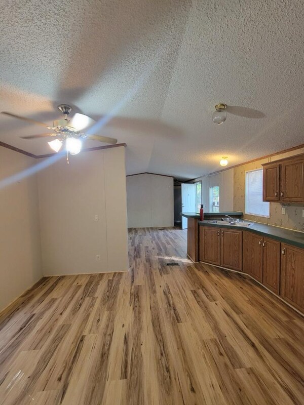 Foto del edificio - 790 Live Oak Church Rd