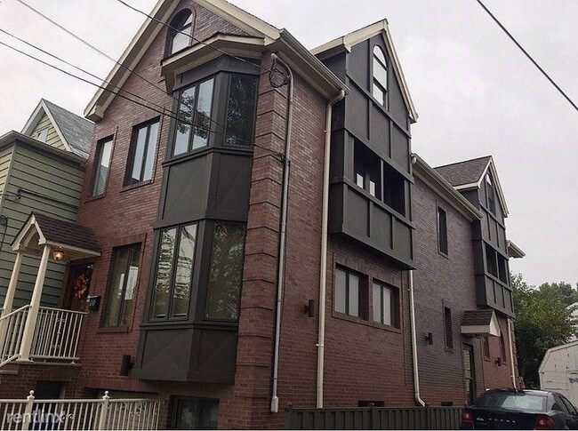 Building Photo - 2 br, 1 bath Apartment - 69 West 50th Street