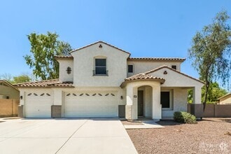Building Photo - 2017 W Carter Rd