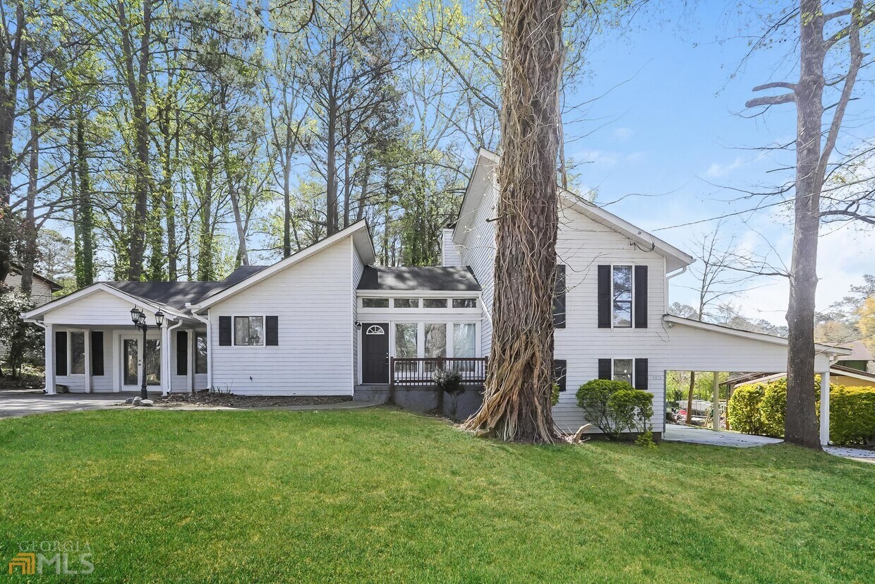 Primary Photo - 9010 Mandarin Dr