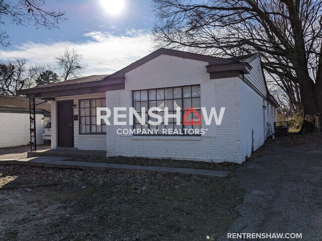 Building Photo - Modern 2 bed/1 bath DUPLEX unit Available ...