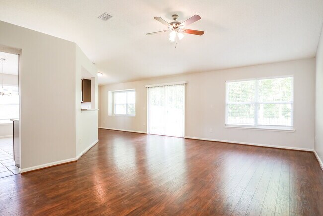 Foto del edificio - 4534 Cobblefield Cir W