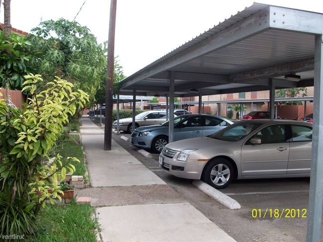 Building Photo - 1405 Boca Chica Blvd